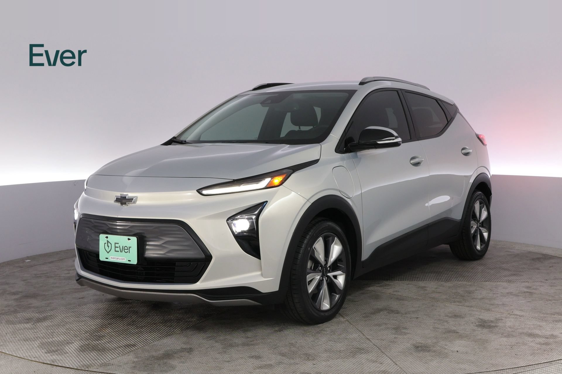 Used 2023 Chevrolet Bolt EUV LT w/ Convenience Package FWD image 2