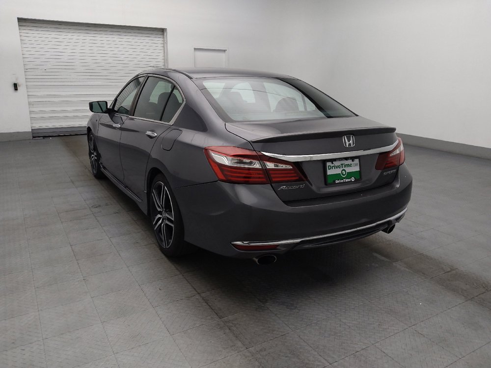 Used 2017 Honda Accord Sport image 5