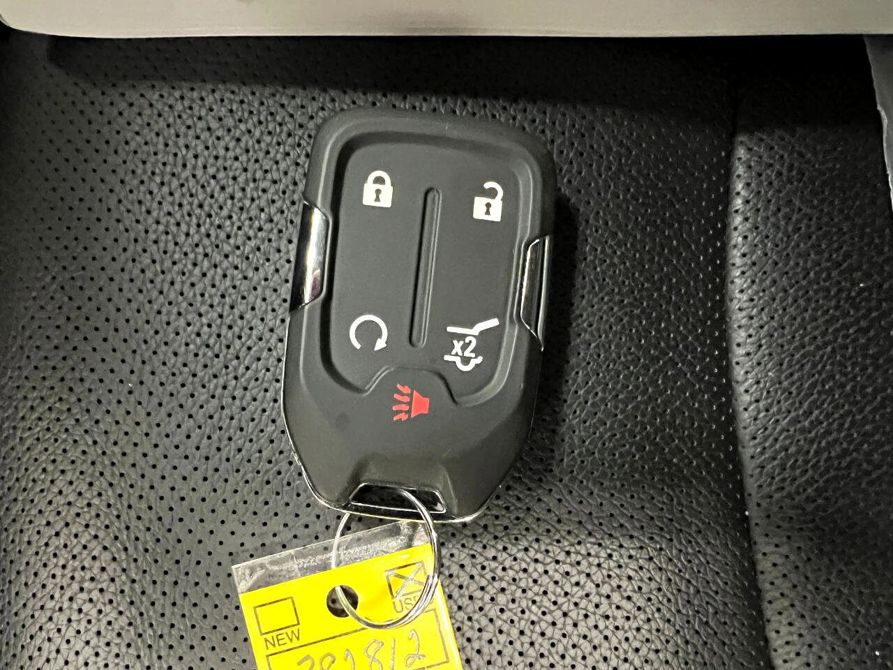 Used 2024 GMC Terrain SLT image 48