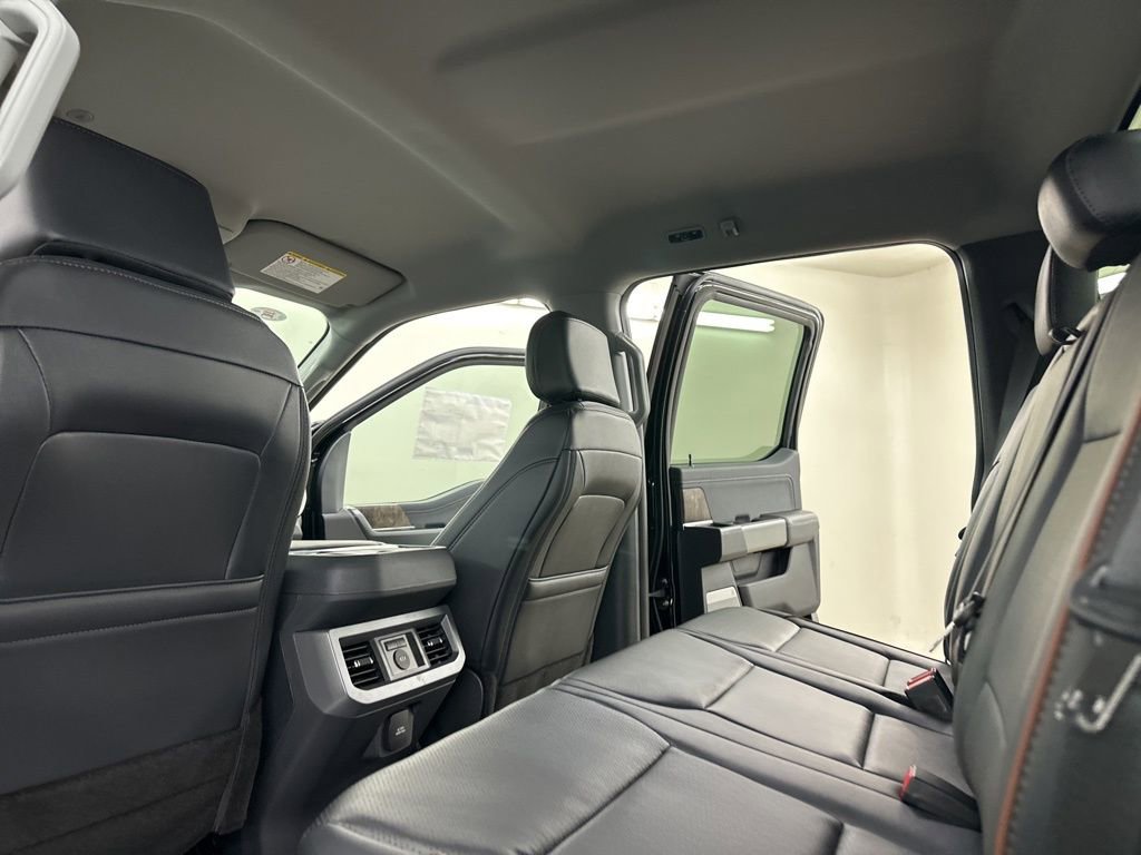 New 2026 Ford F250 Lariat w/ Black Appearance Package image 25