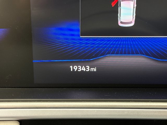 Used 2025 Volkswagen Taos SE AWD/4WD image 7