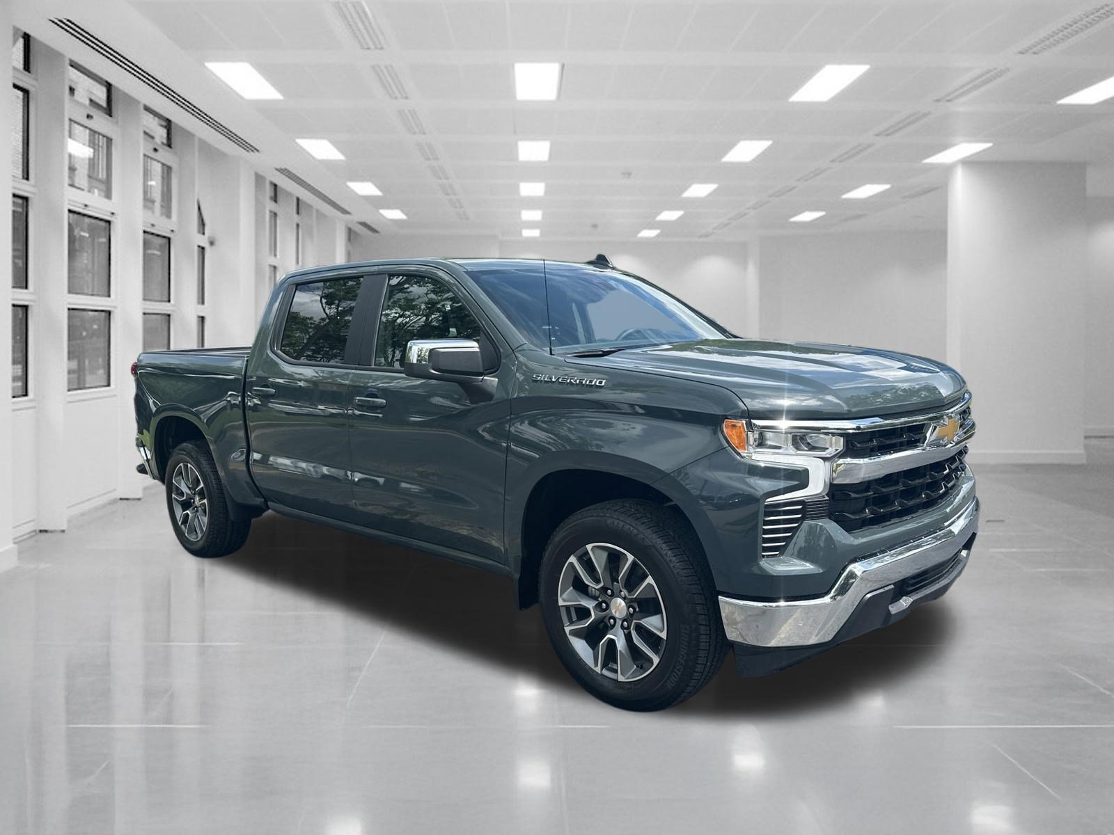 Certified 2026 Chevrolet Silverado 1500 LT RWD image 3