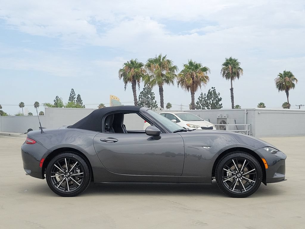 New 2026 MAZDA MX-5 Miata Grand Touring RWD image 26