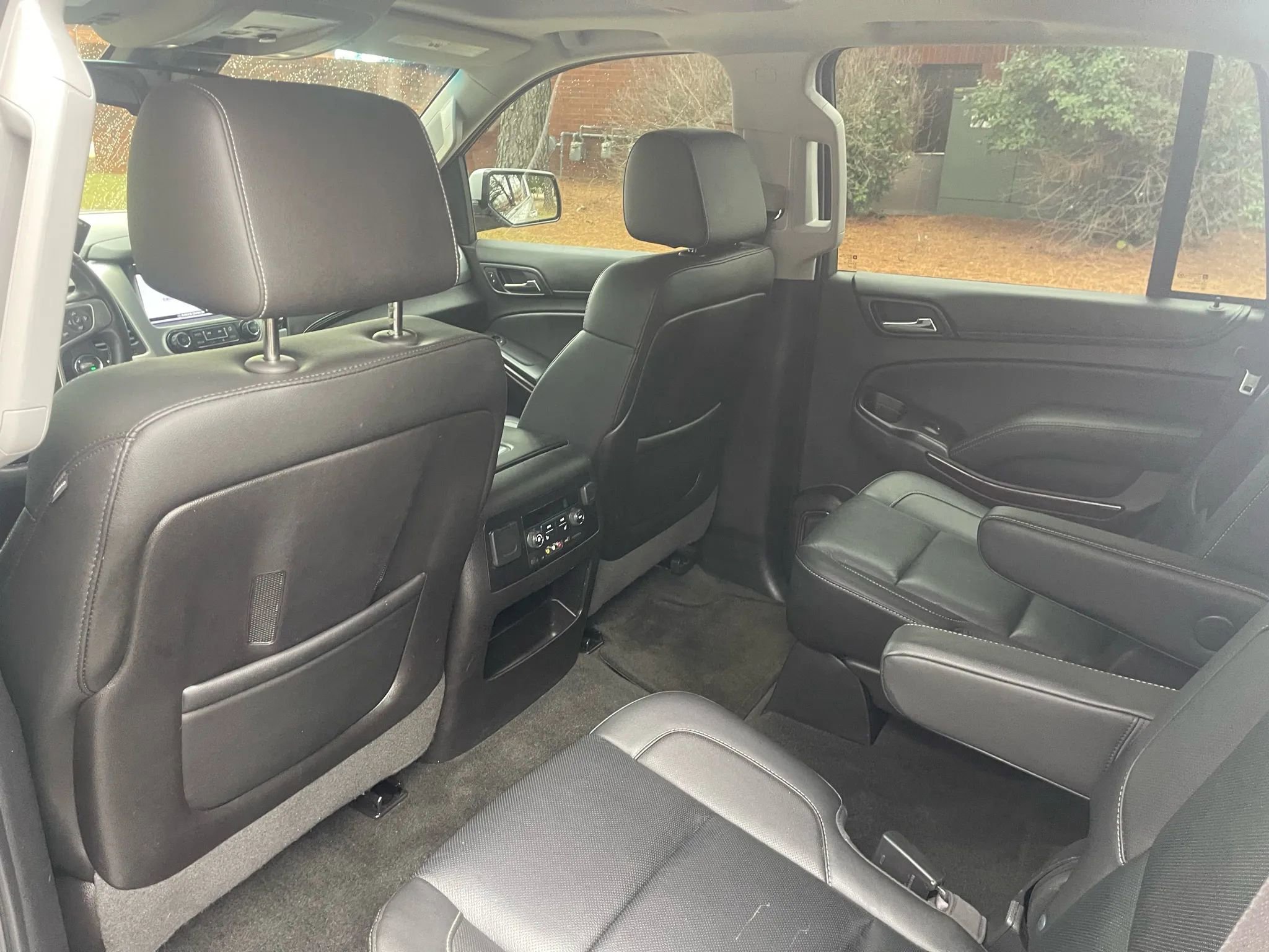 Used 2016 GMC Yukon SLT w/ Open Road Package image 12