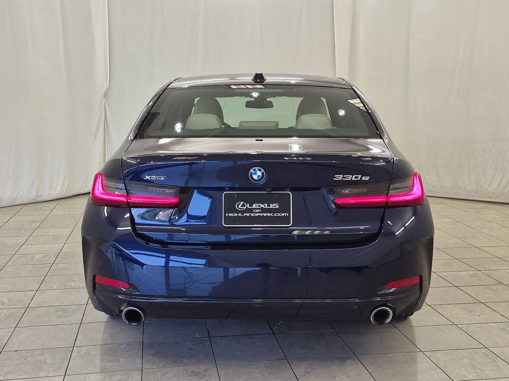 Used 2023 BMW 330e xDrive w/ Premium Package AWD/4WD image 8