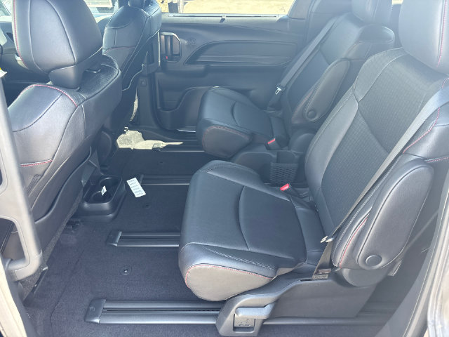 New 2026 Toyota Sienna XSE FWD image 22