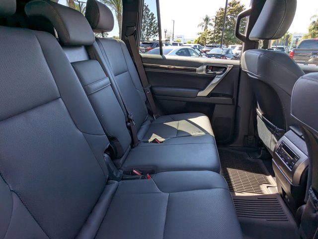 Used 2023 Lexus GX 460 Premium w/ Premium Package image 20