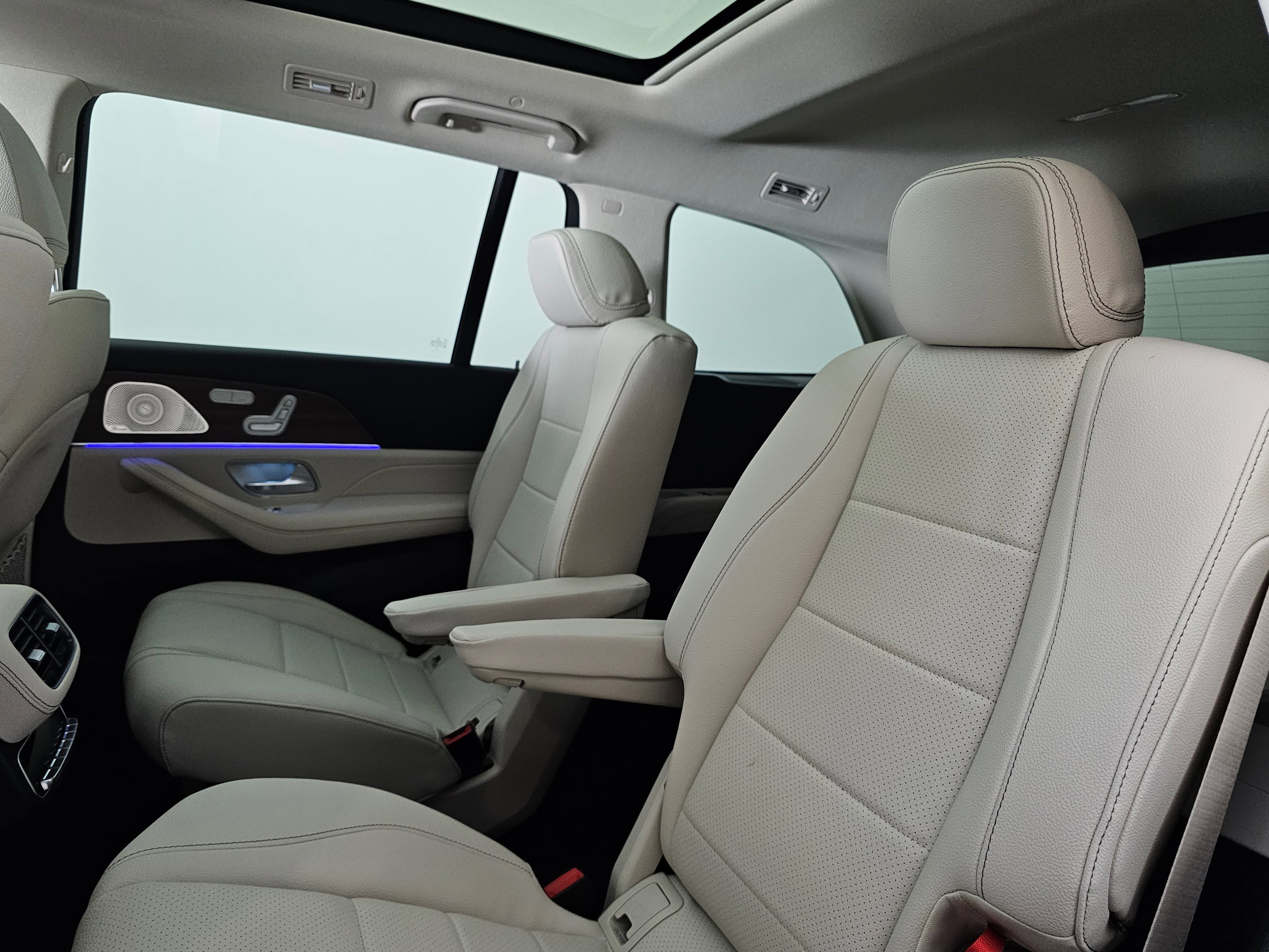 New 2026 Mercedes-Benz GLS 450 4MATIC image 17