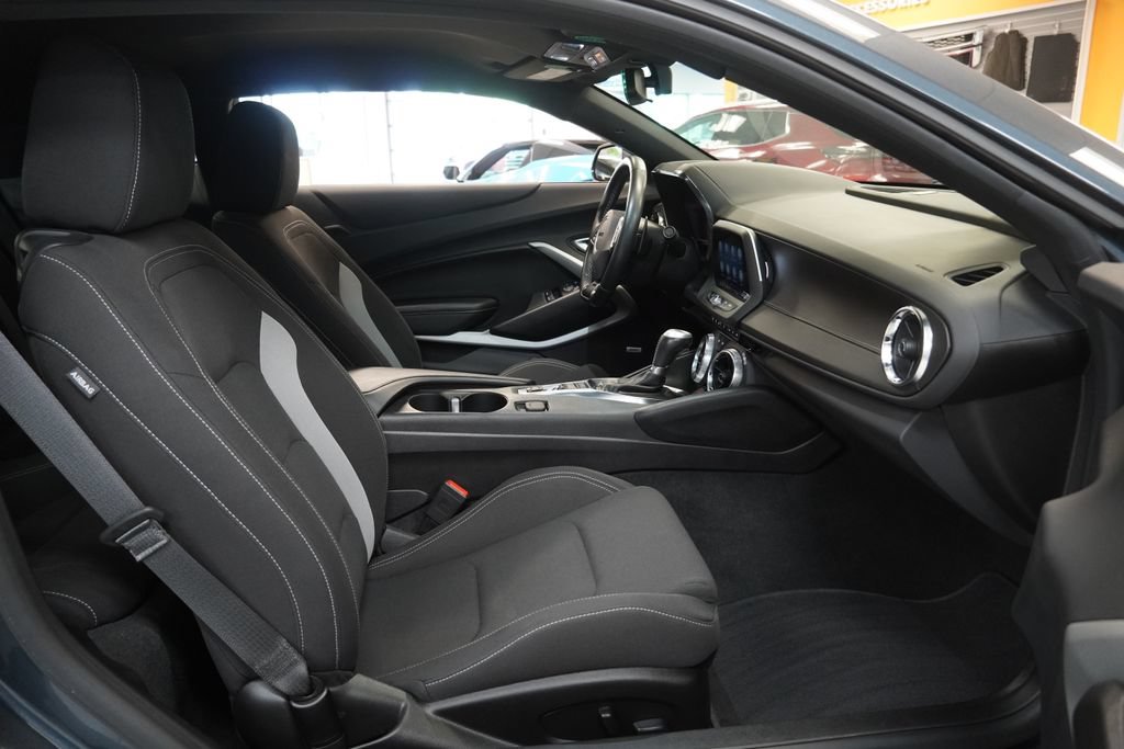 Used 2023 Chevrolet Camaro LT w/ Technology Package RWD image 30
