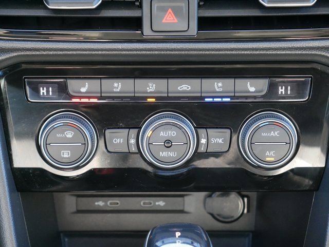 Used 2022 Volkswagen Taos SEL image 19