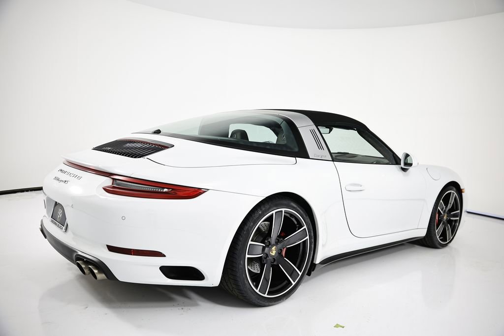 Certified 2018 Porsche 911 Targa 4S w/ Sportdesign Package AWD/4WD image 7