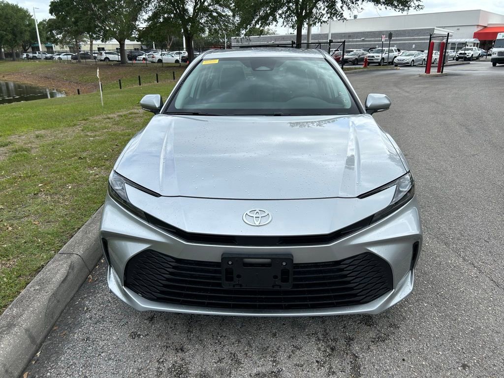 Used 2025 Toyota Camry LE w/ Convenience Package FWD image 8