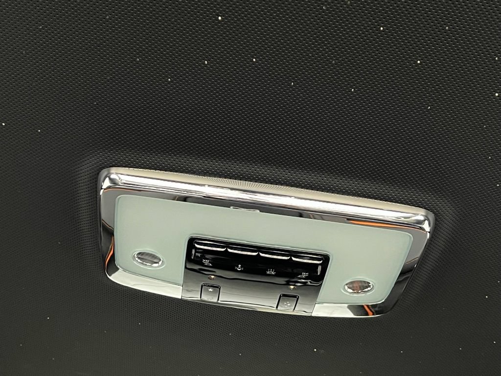 Certified 2024 Rolls-Royce Cullinan Black Badge AWD/4WD image 24