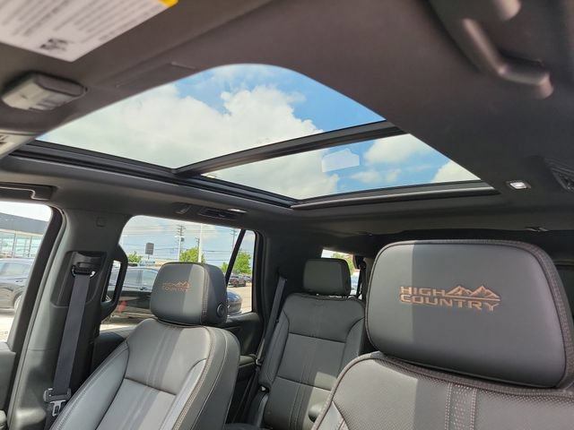 Used 2025 Chevrolet Tahoe High Country w/ Sun And Tow Package AWD/4WD image 18