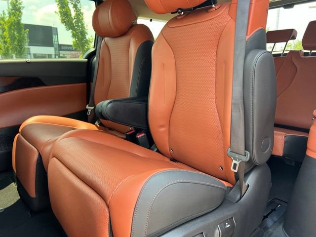 Certified 2025 Kia Carnival SX Prestige FWD image 37