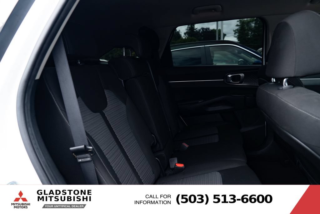 Used 2023 Kia Sorento LX AWD/4WD image 22