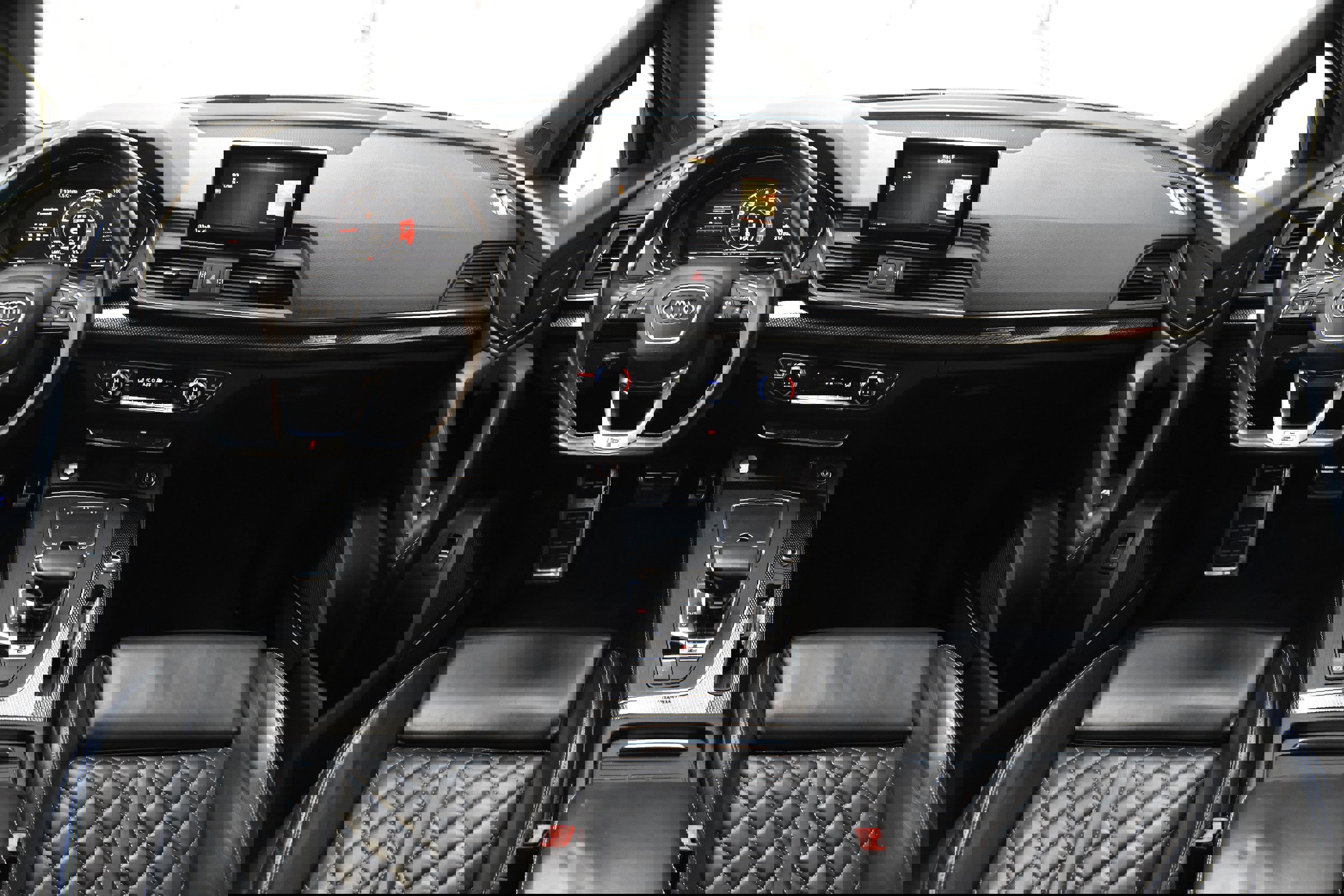 Used 2020 Audi SQ5 Premium Plus w/ Premium Plus Package image 28