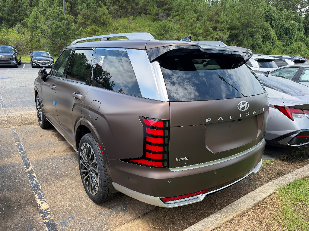 New 2027 Hyundai Palisade Calligraphy FWD image 2