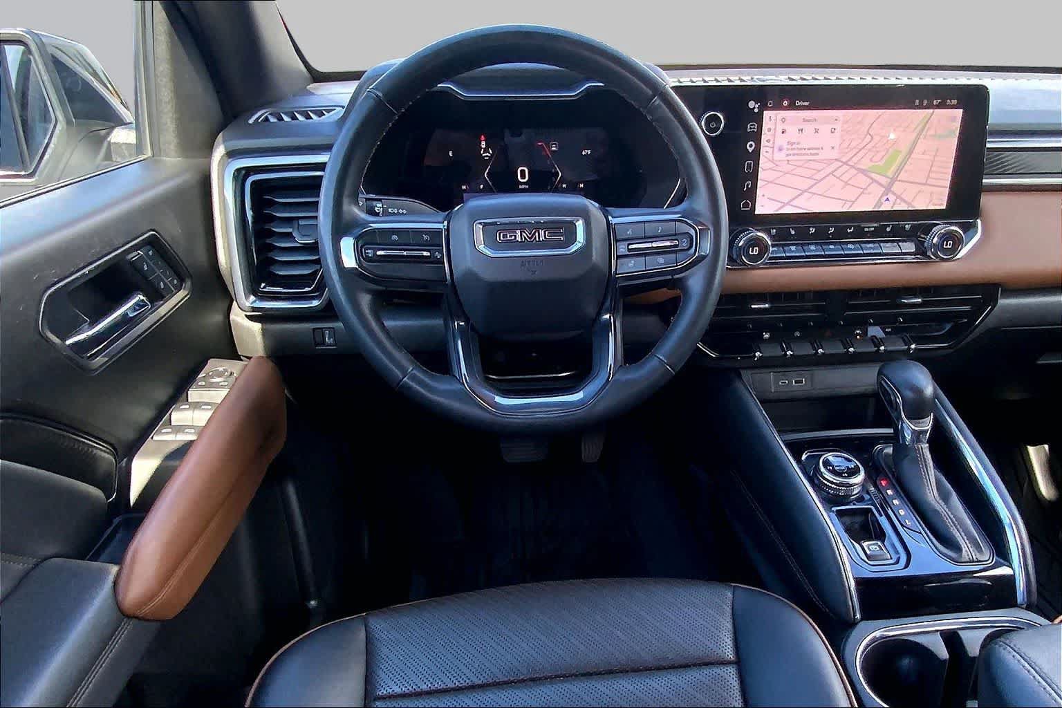 Used 2023 GMC Canyon AT4 w/ AT4 Premium Package AWD/4WD image 6