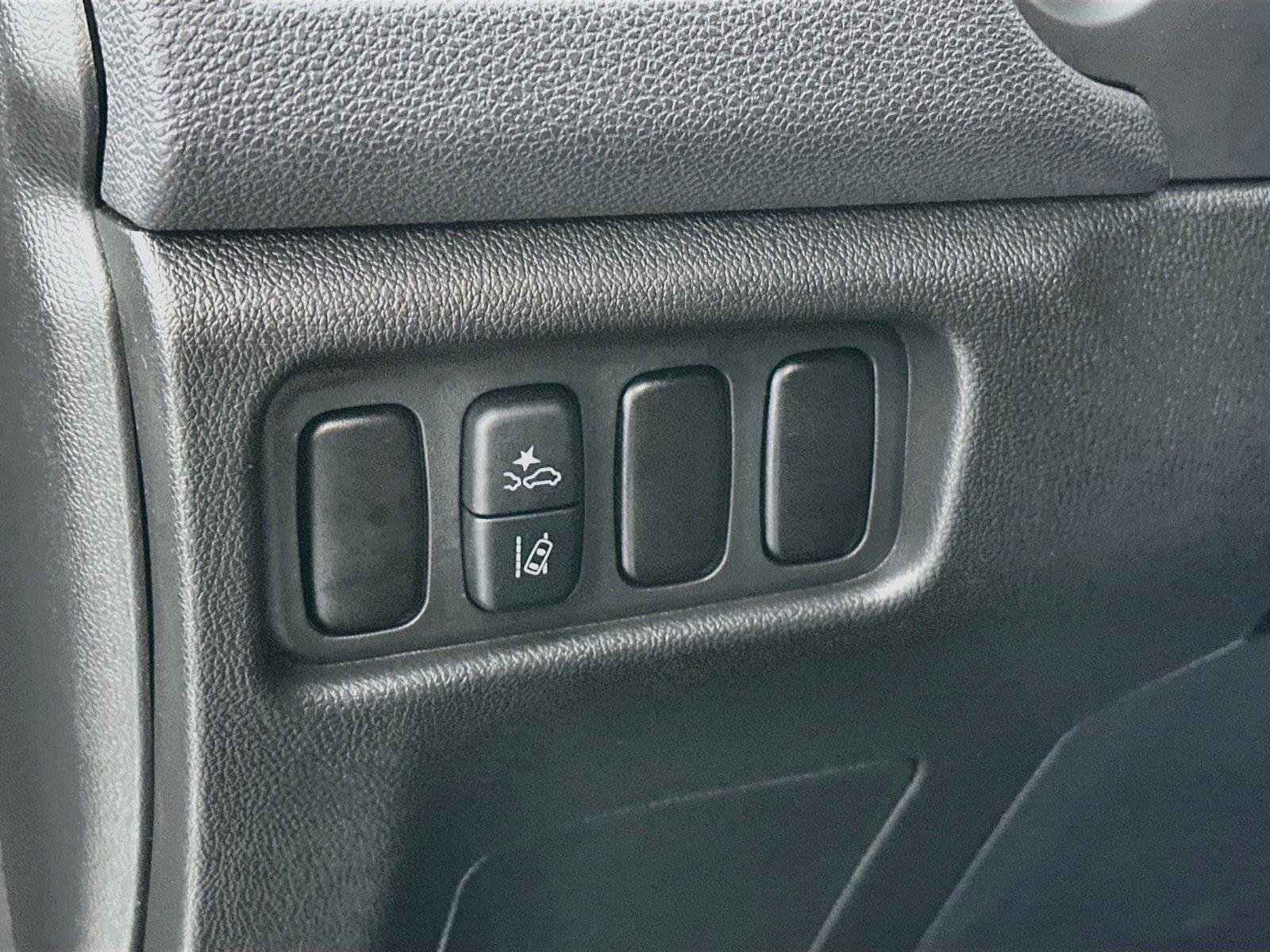 Used 2025 Mitsubishi Outlander Sport ES AWD/4WD image 14