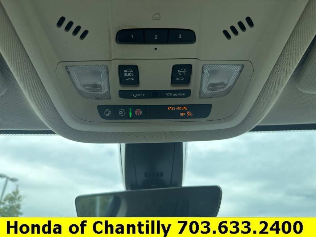 Used 2020 GMC Acadia Denali w/ Denali Ultimate Package AWD/4WD image 19