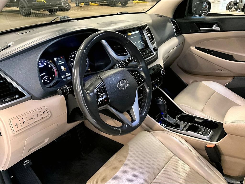 Used 2017 Hyundai Tucson Limited w/ Limited Ultimate Package 03 AWD/4WD image 8