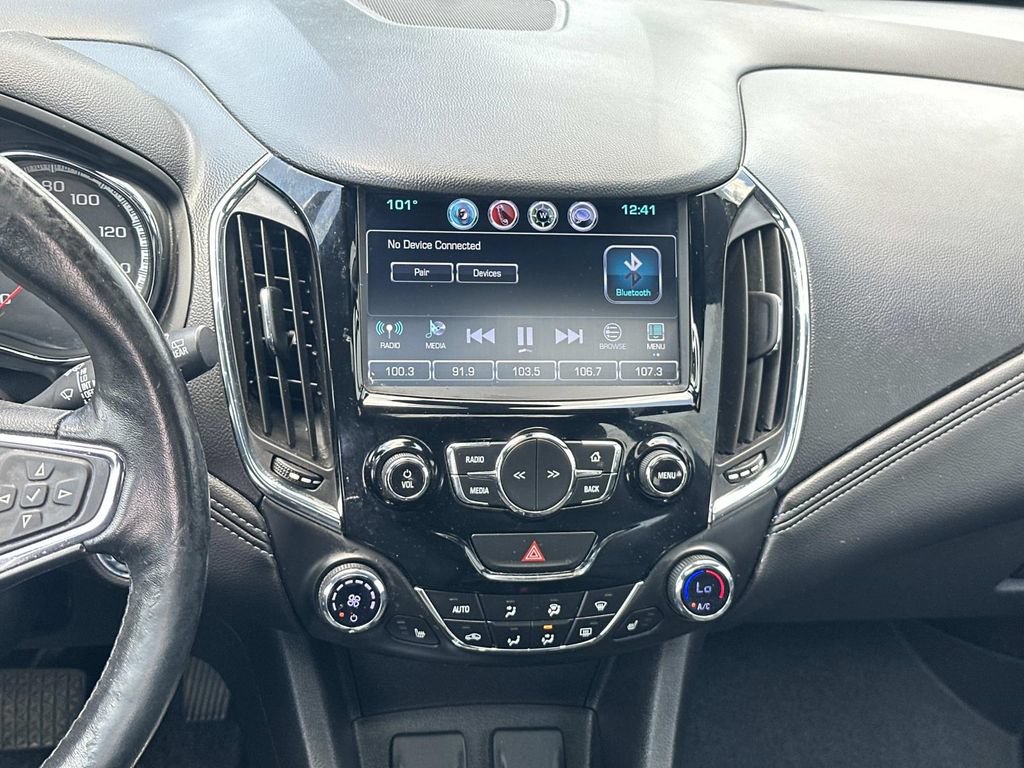 Used 2017 Chevrolet Cruze Premier FWD image 22