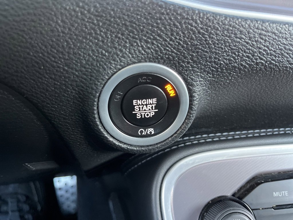 Used 2022 Dodge Challenger R/T w/ Blacktop Package image 35