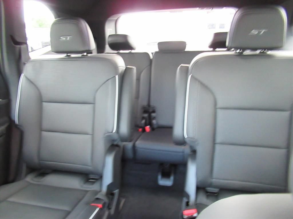 New 2026 Buick Enclave Sport Touring w/ Power Package FWD image 19