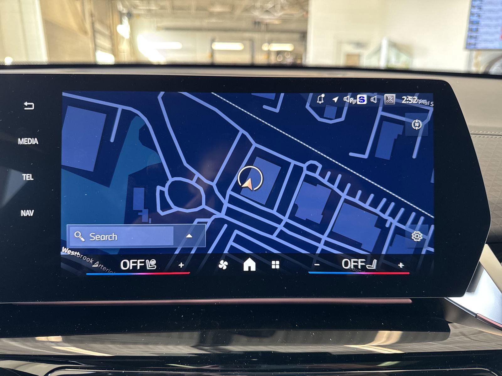 Used 2025 BMW X2 xDrive28i w/ Convenience Package image 26