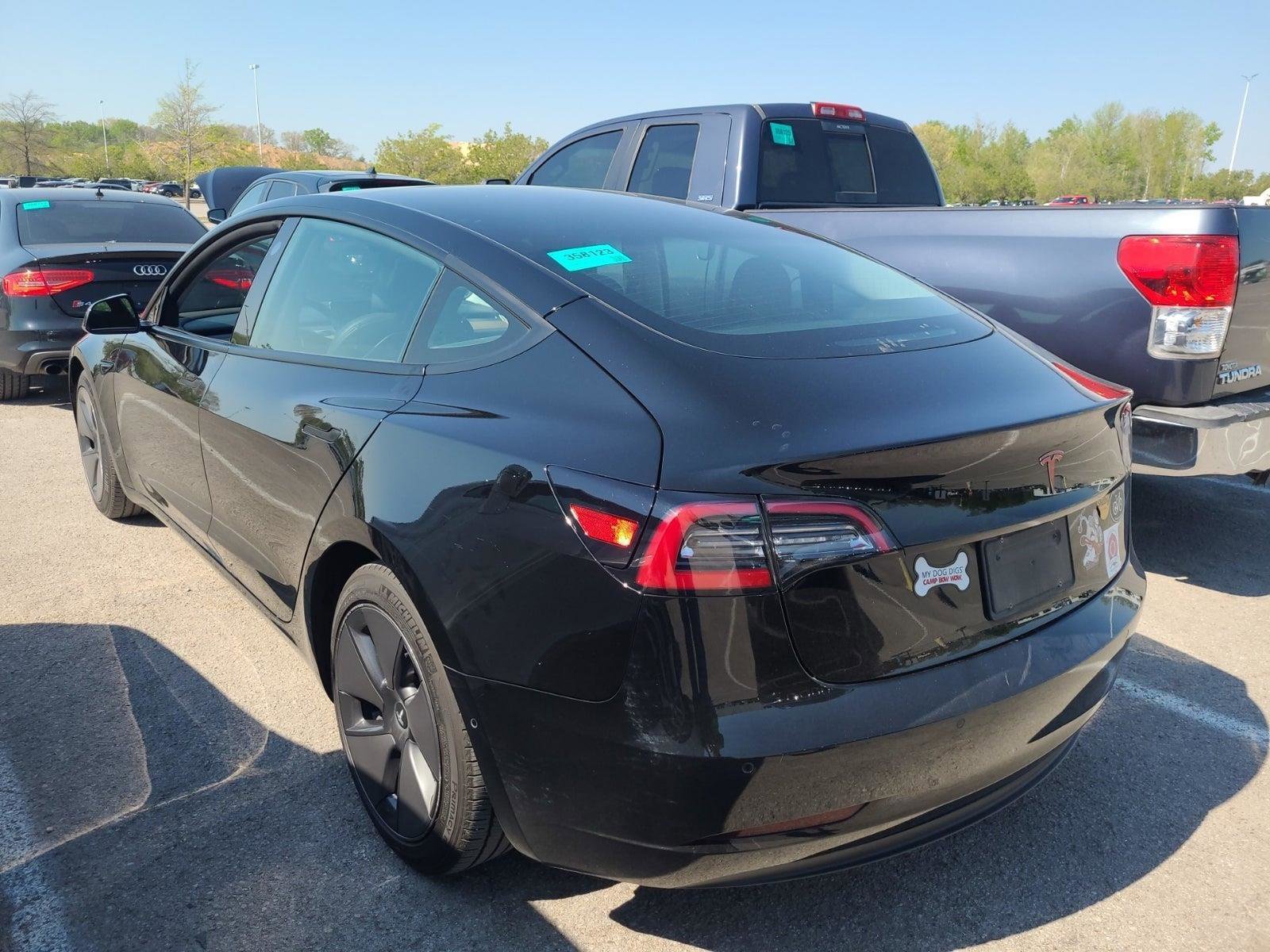 Used 2021 Tesla Model 3 Standard Range Plus RWD image 3
