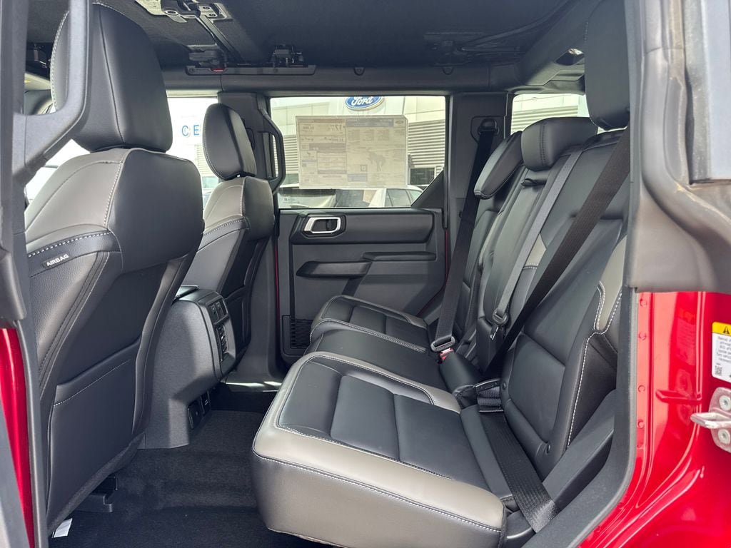 New 2026 Ford Bronco Outer Banks w/ Sasquatch Package AWD/4WD image 13