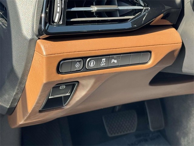 Used 2024 Acura MDX SH-AWD w/ Technology Package image 22