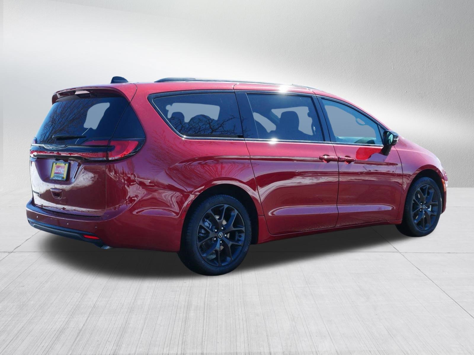New 2026 Chrysler Pacifica Select FWD image 7