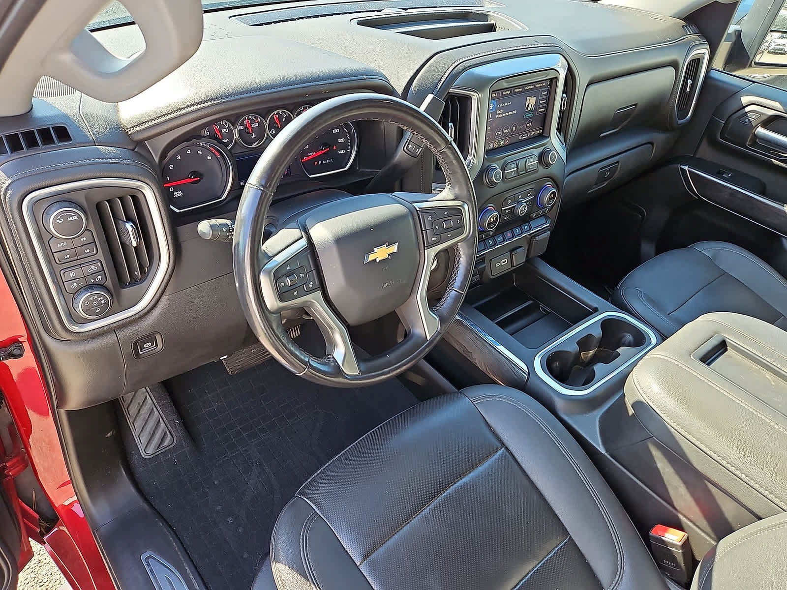 Used 2022 Chevrolet Silverado 2500 LTZ w/ LTZ Convenience Package AWD/4WD image 16