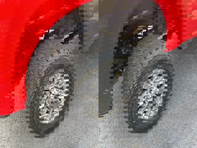 Used 2018 Ford F250 Lariat w/ Chrome Package image 13