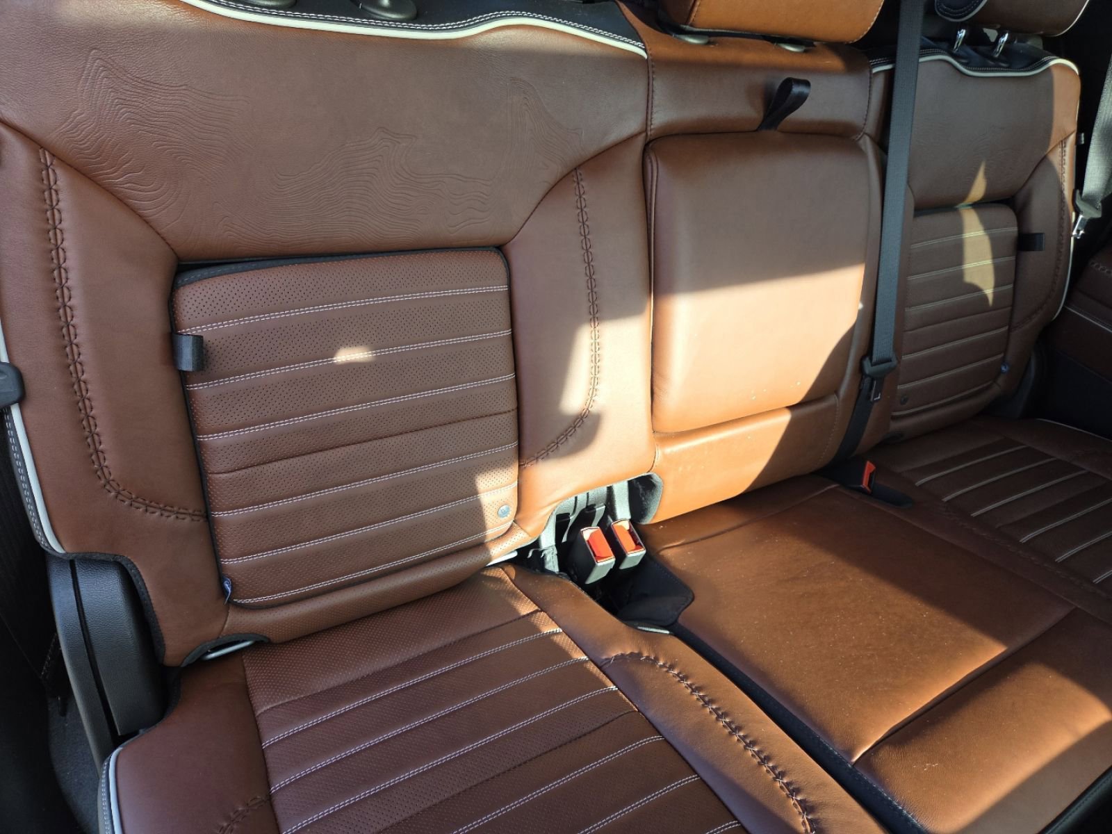 Used 2025 GMC Sierra 2500 Denali Ultimate image 27