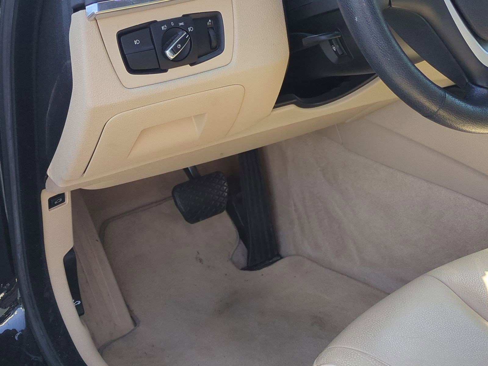 Used 2015 BMW 428i Convertible image 16