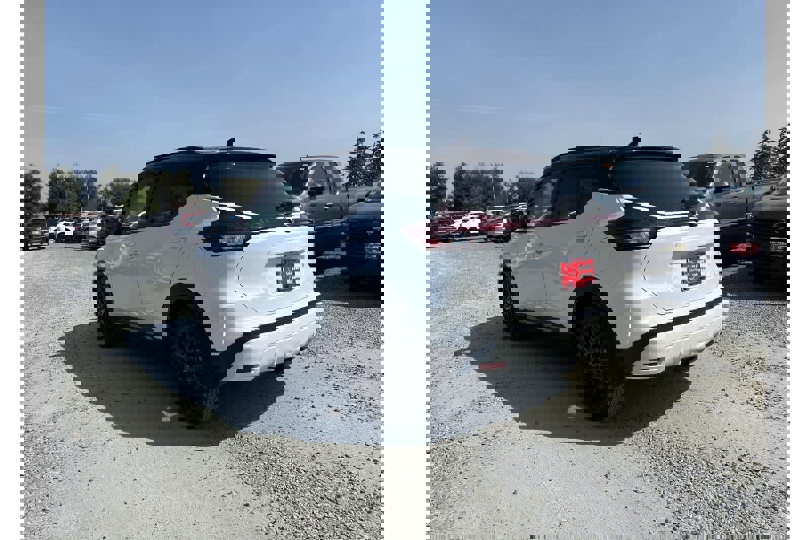 Certified 2023 Nissan Kicks SR w/ SR Premium Package image 3