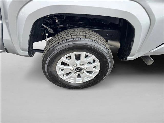 Certified 2025 Toyota Tacoma SR5 image 9