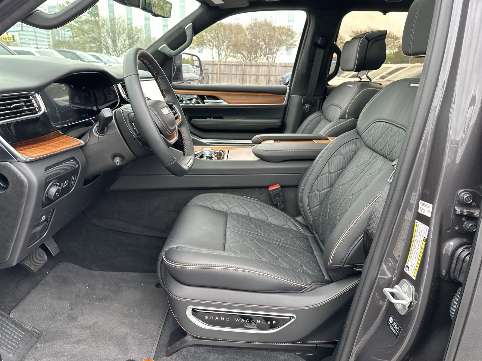 New 2023 Jeep Grand Wagoneer Series III image 8