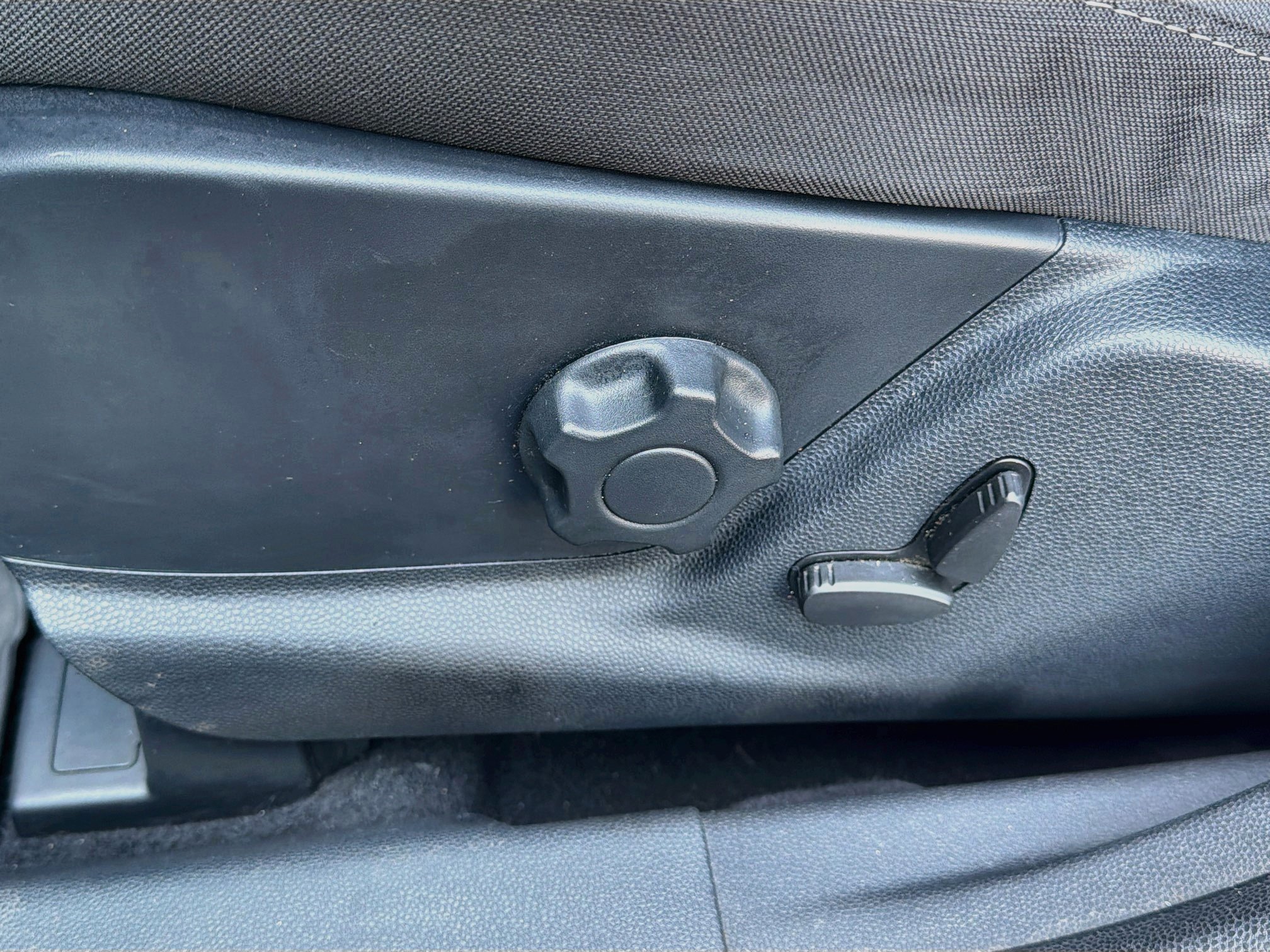 Used 2020 Ford EcoSport SE FWD image 16