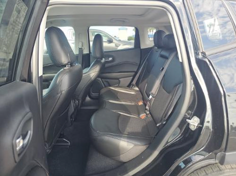 Used 2020 Jeep Compass Latitude FWD image 7