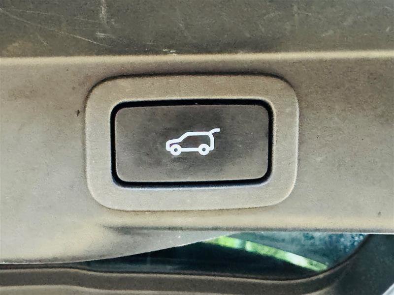 Used 2019 Land Rover Range Rover Sport HSE Dynamic image 17