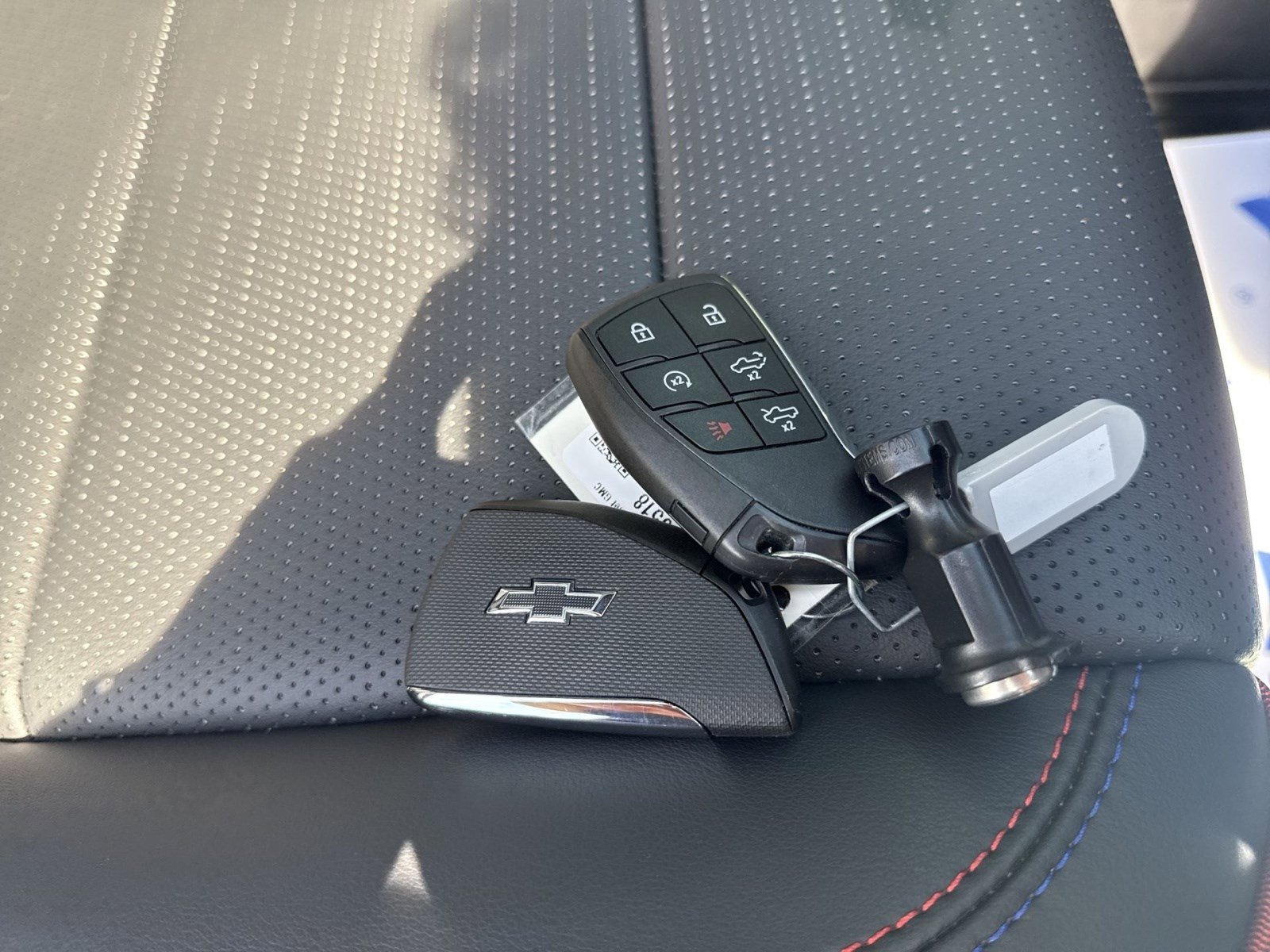 Used 2025 Chevrolet Silverado EV RST AWD/4WD image 26