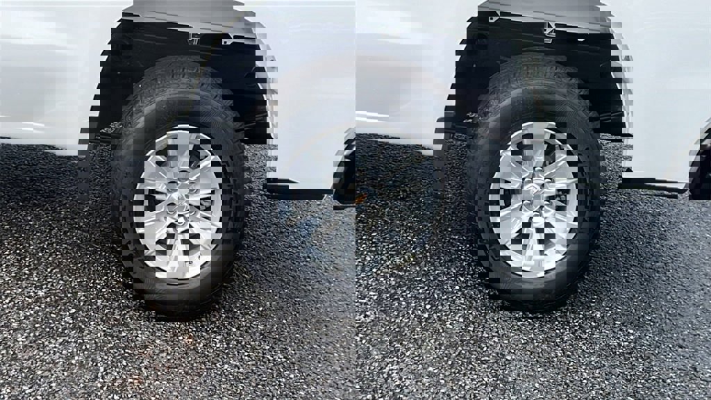 New 2025 Chevrolet Silverado 1500 W/T image 9