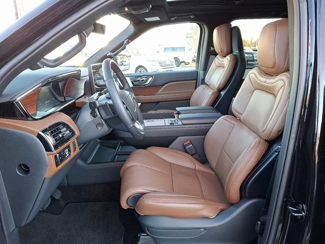New 2024 Lincoln Navigator L Reserve AWD/4WD image 6