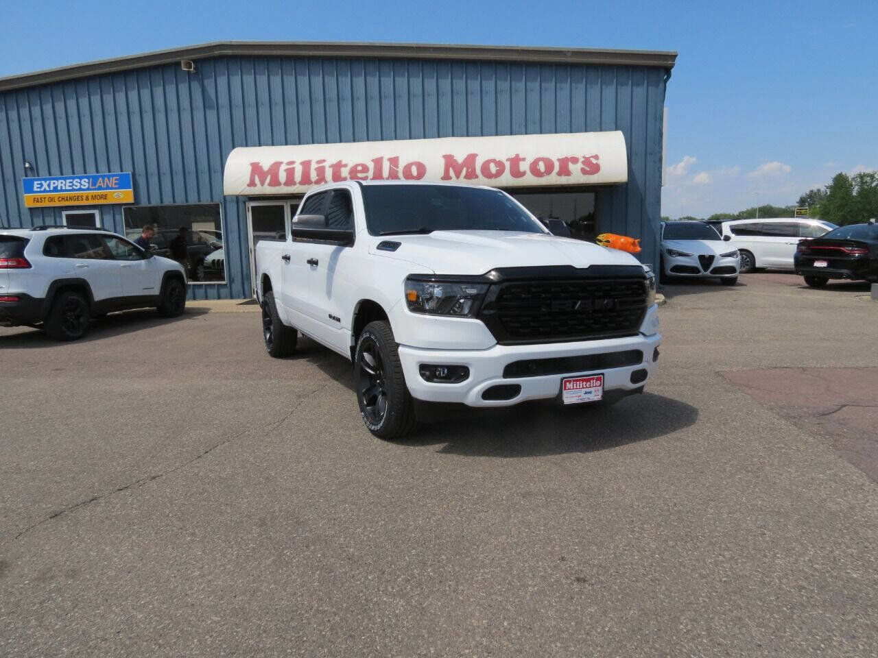 Used 2023 RAM 1500 Big Horn image 3