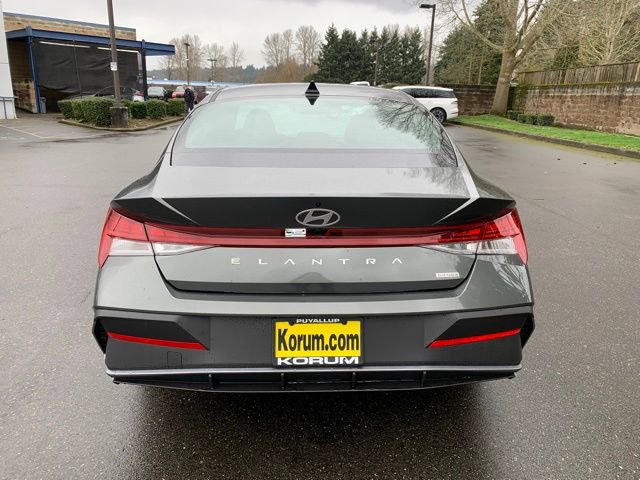 New 2026 Hyundai Elantra Blue image 4