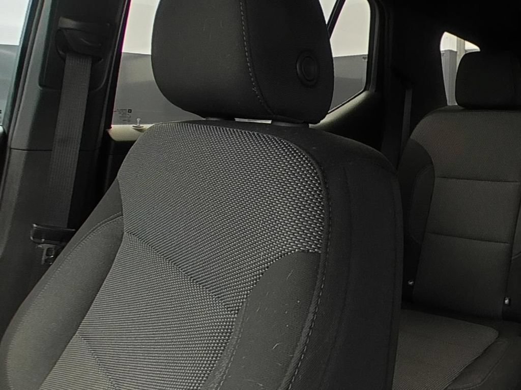 Used 2023 Chevrolet Traverse LT FWD image 9